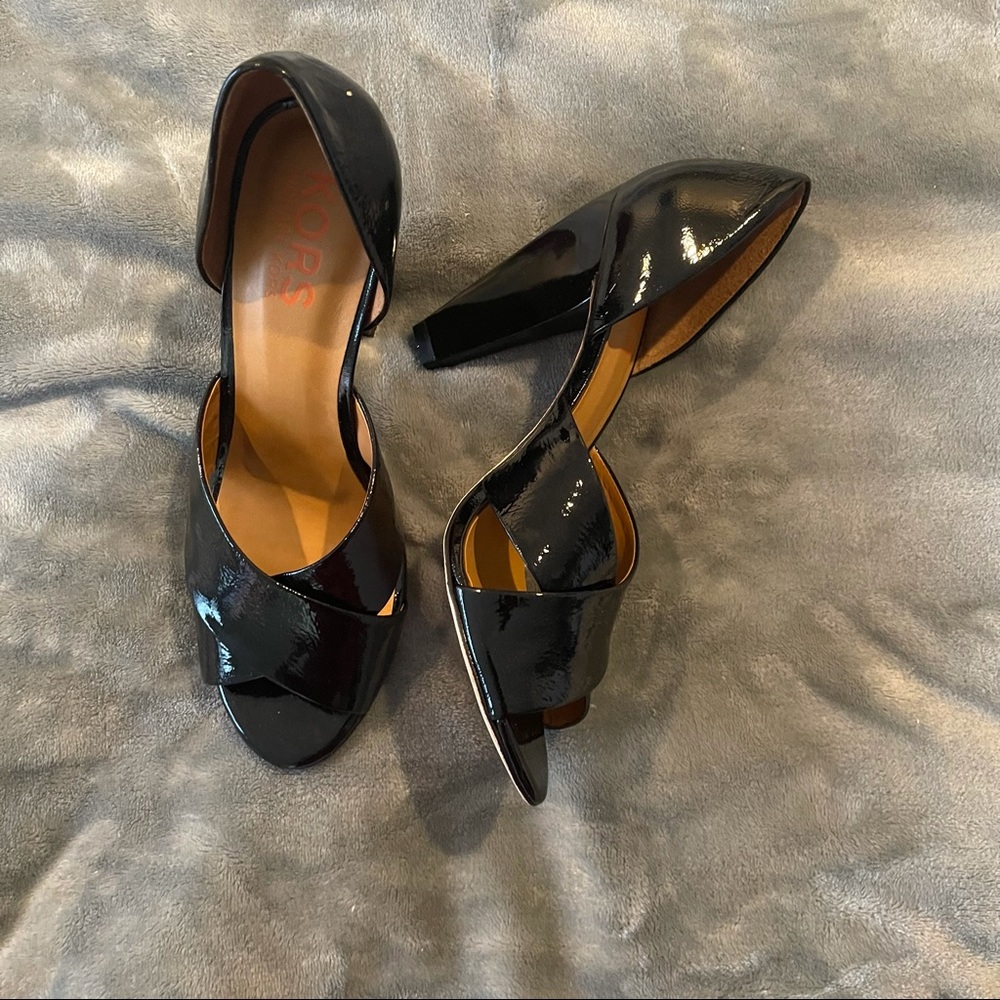 Michael Kors Patent Leather Shoes Sandals 9M